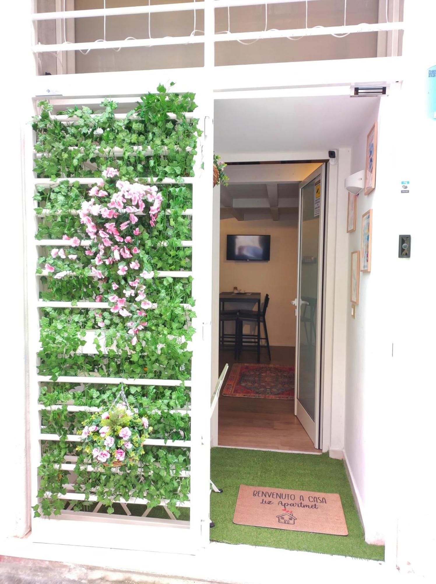 Liz Apartment Bari Exterior foto